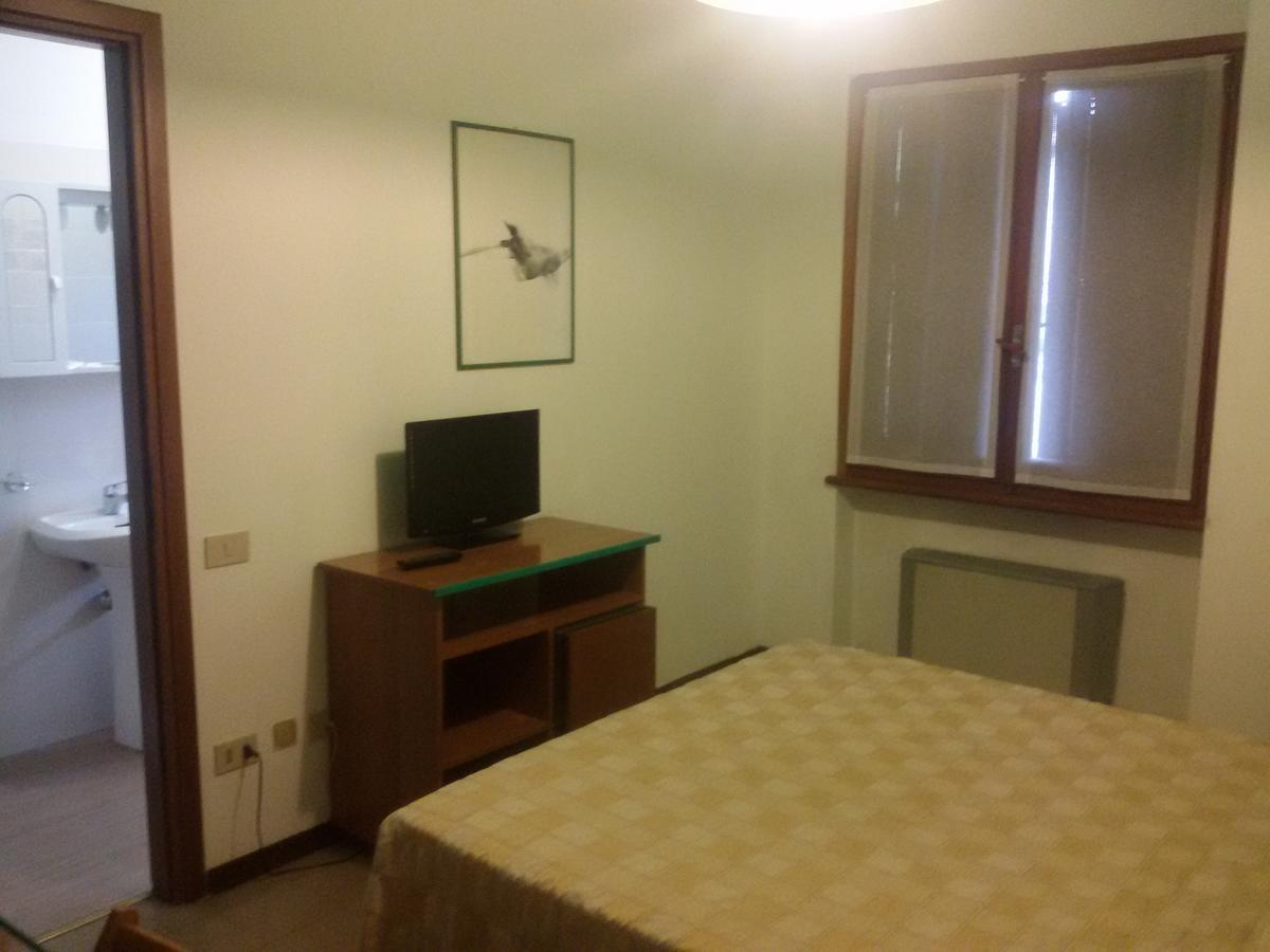 Hotel Fiera بيزارو المظهر الخارجي الصورة